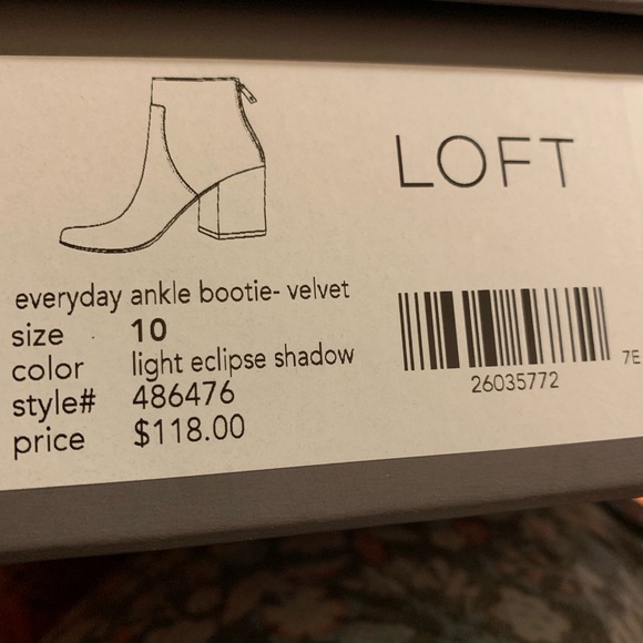 LOFT | Velvet Ankle Boot - Picture 5 of 5